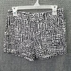 Banana Republic Shorts Black White Flat Front Pockets Women's Size 0